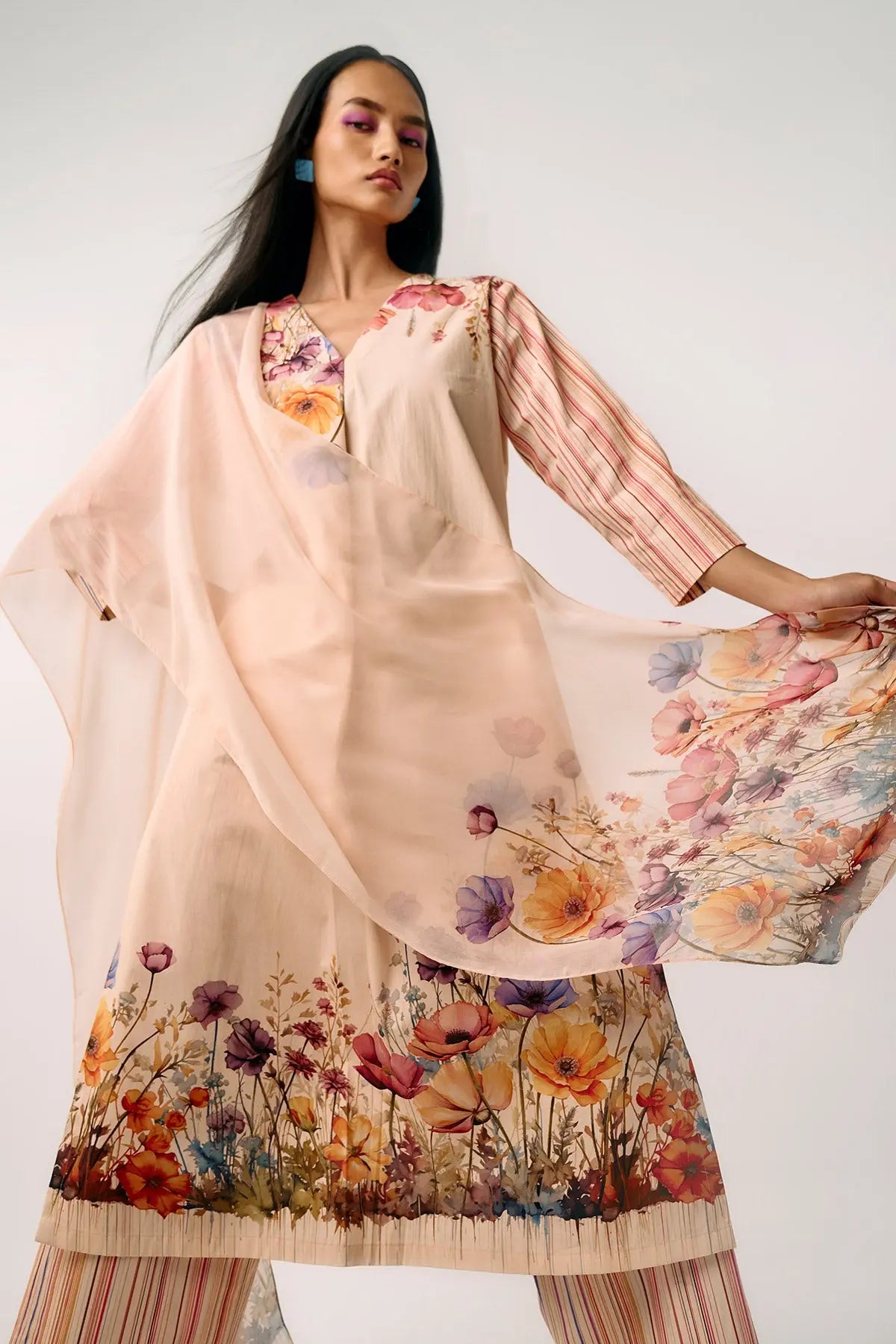 AHAANA KURTA SET - Shop369