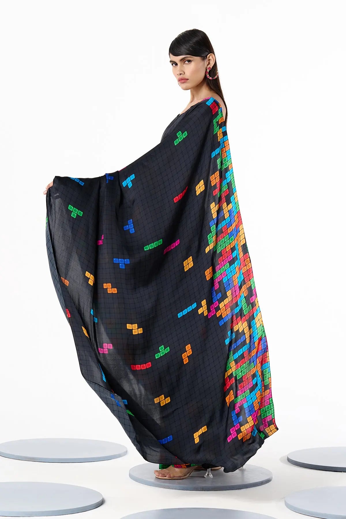 Ivika Sari 369