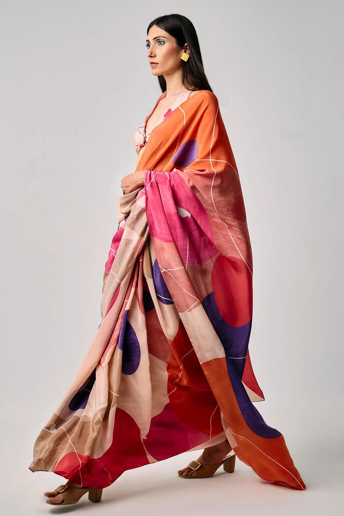 NOOR SARI - Shop369