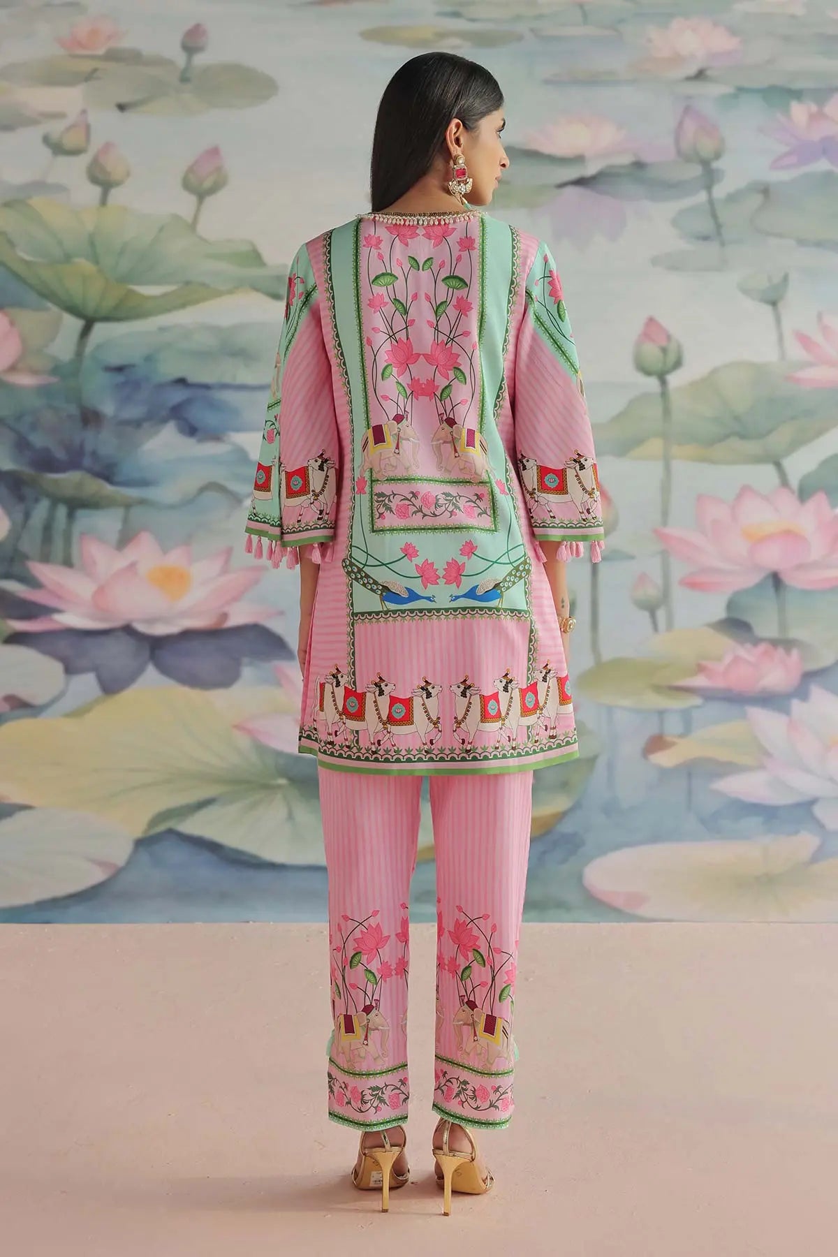 JIA EMBROIDERED KURTA SET 369