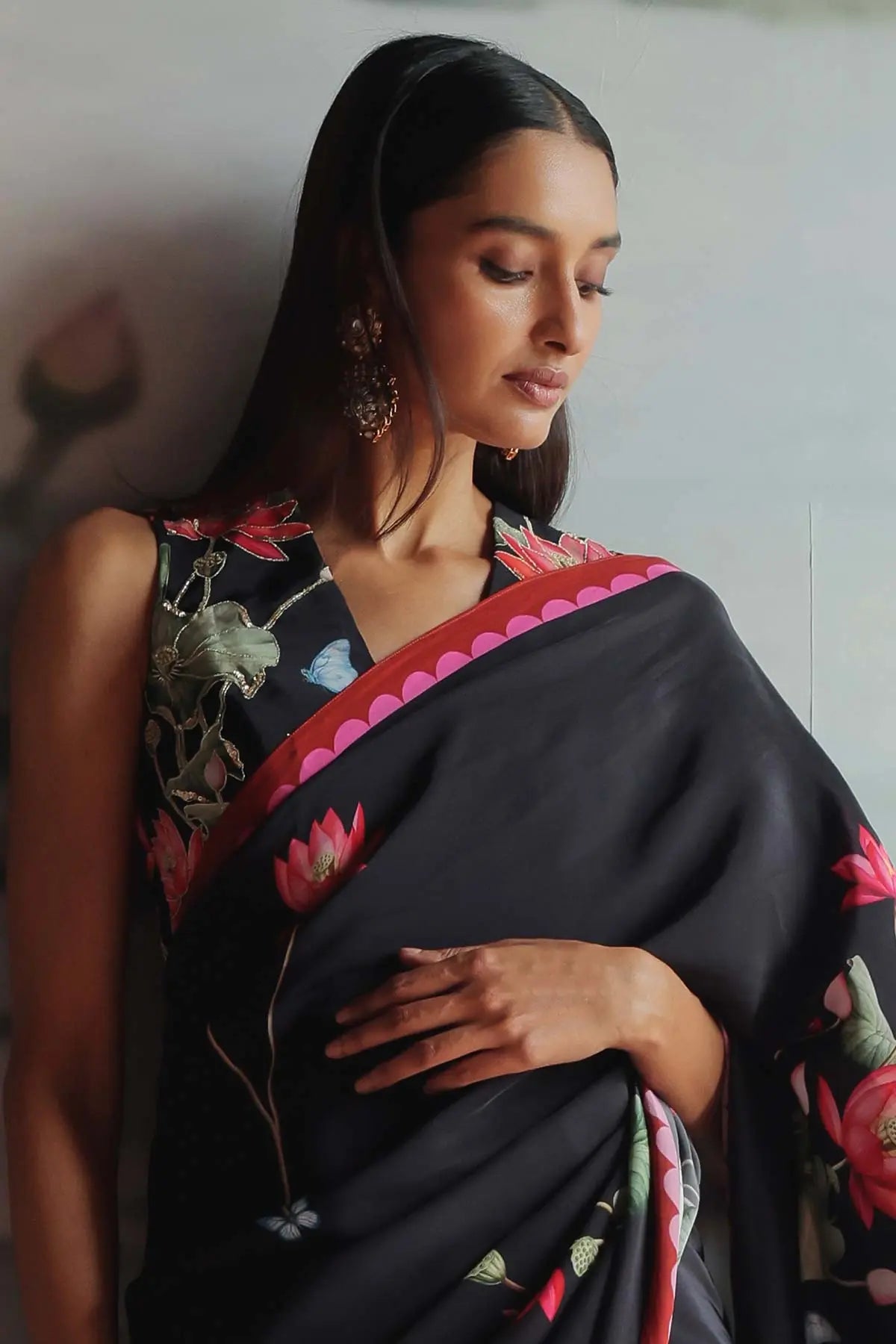 PIHU EMBROIDERED BLOUSE 369