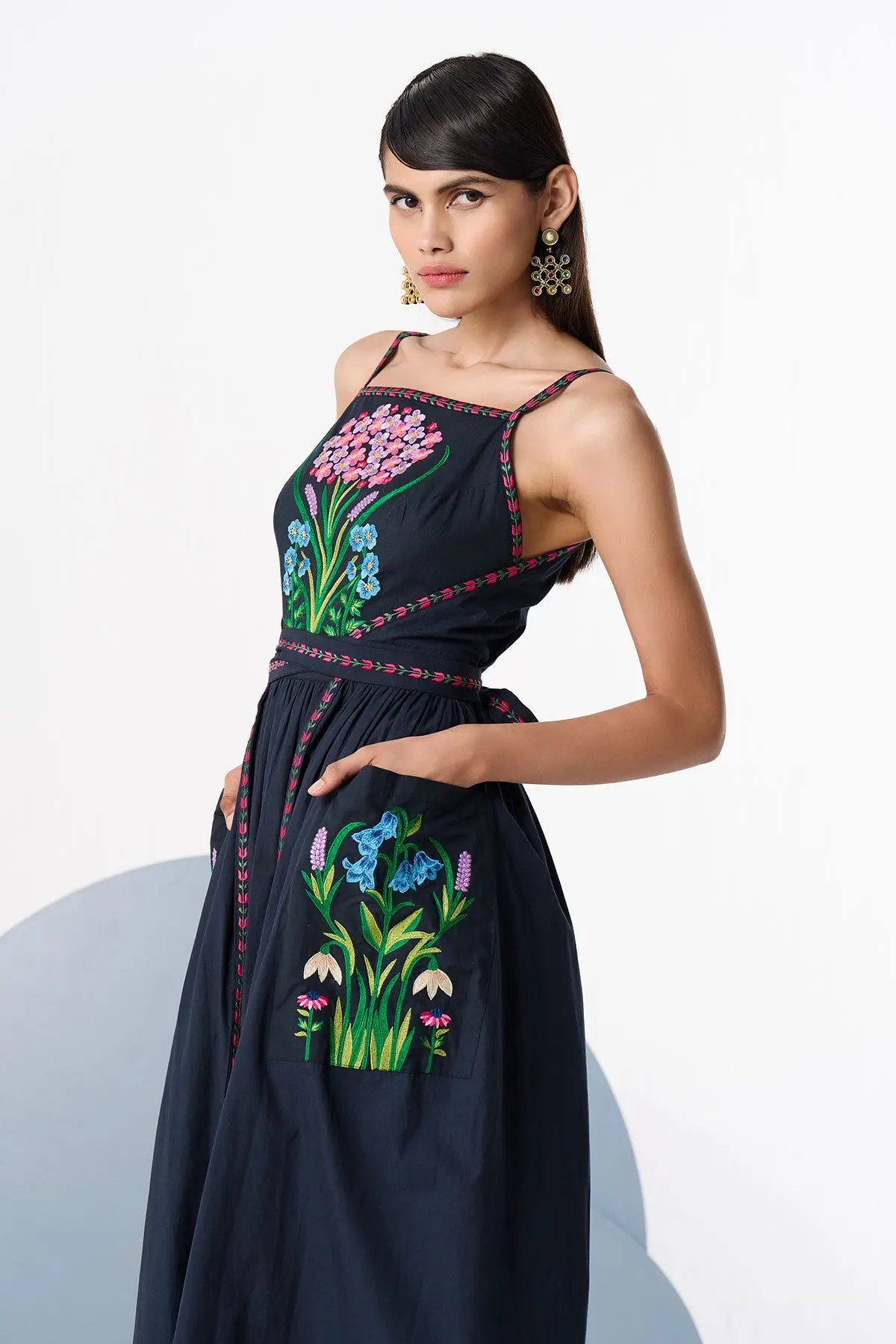 SAISHA EMBROIDERED DRESS 369