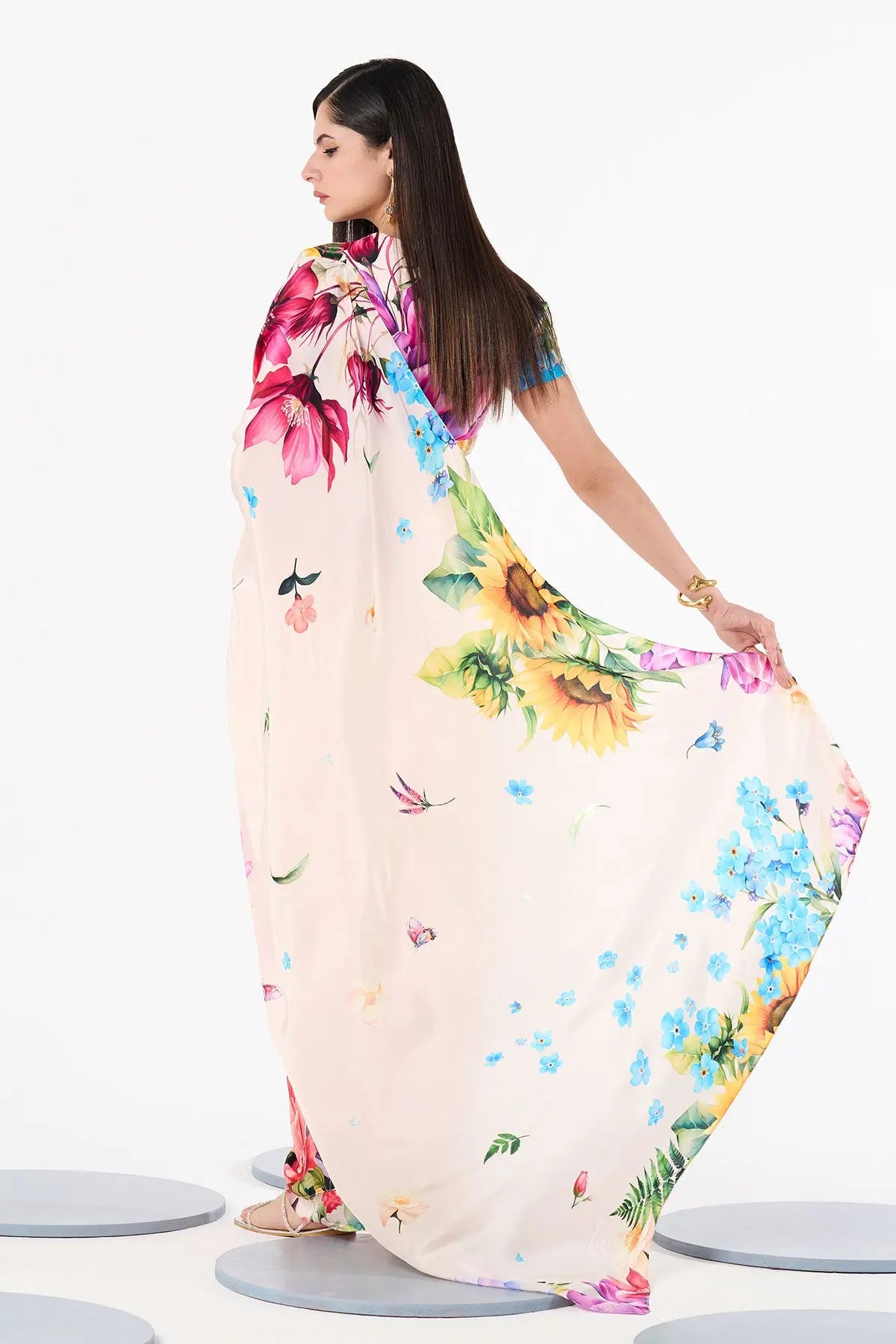 YANA SARI 369