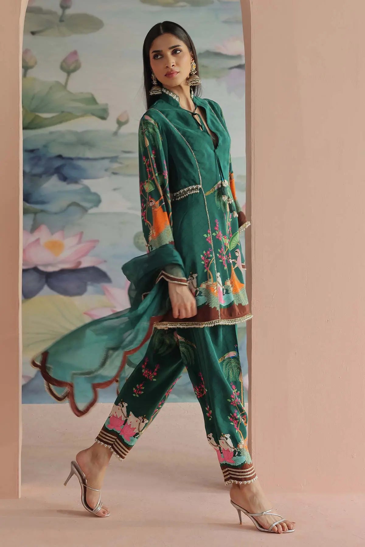 HARINI EMBROIDERED KURTA SET 369