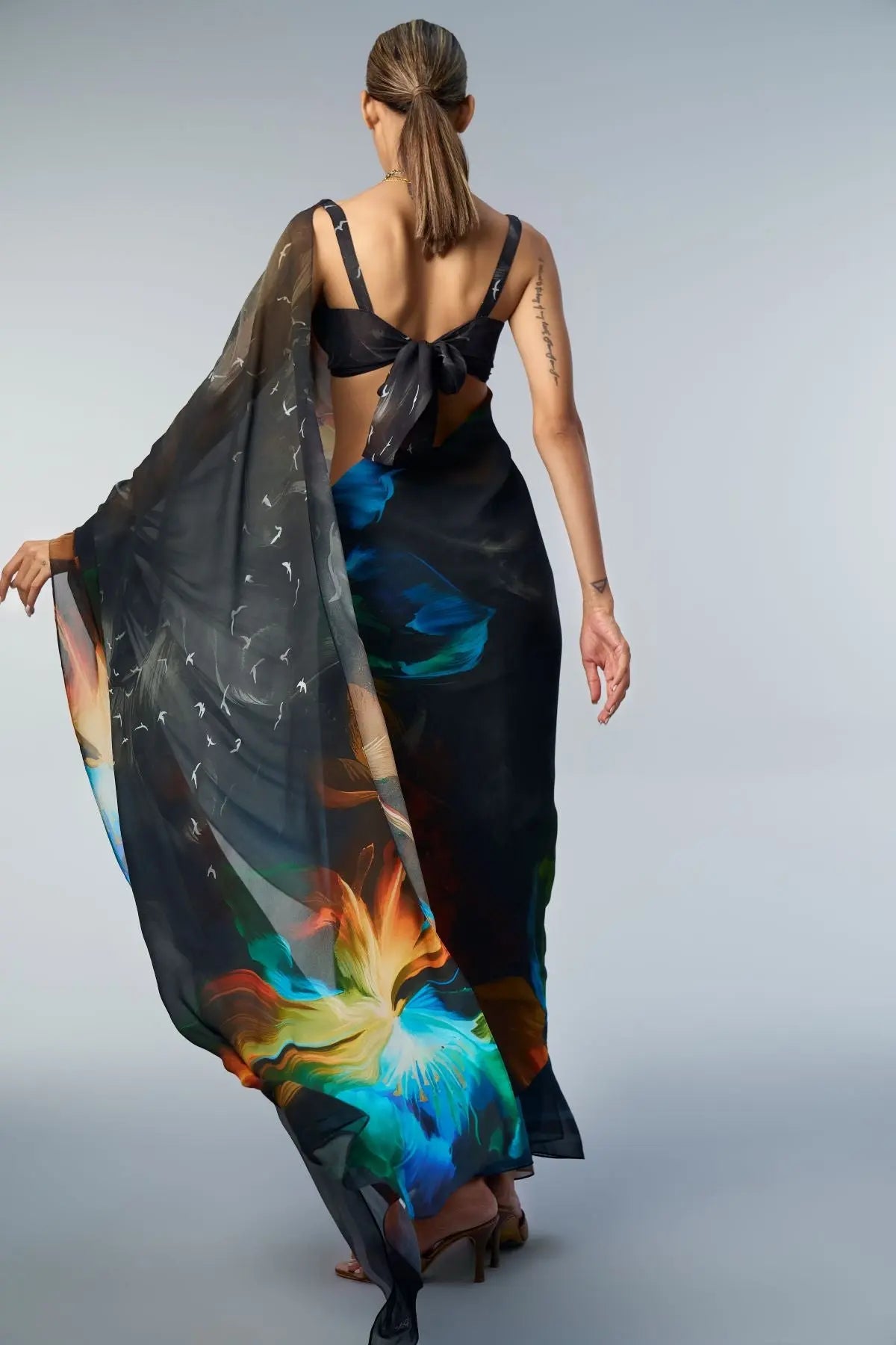 PAHAL SARI - Shop369