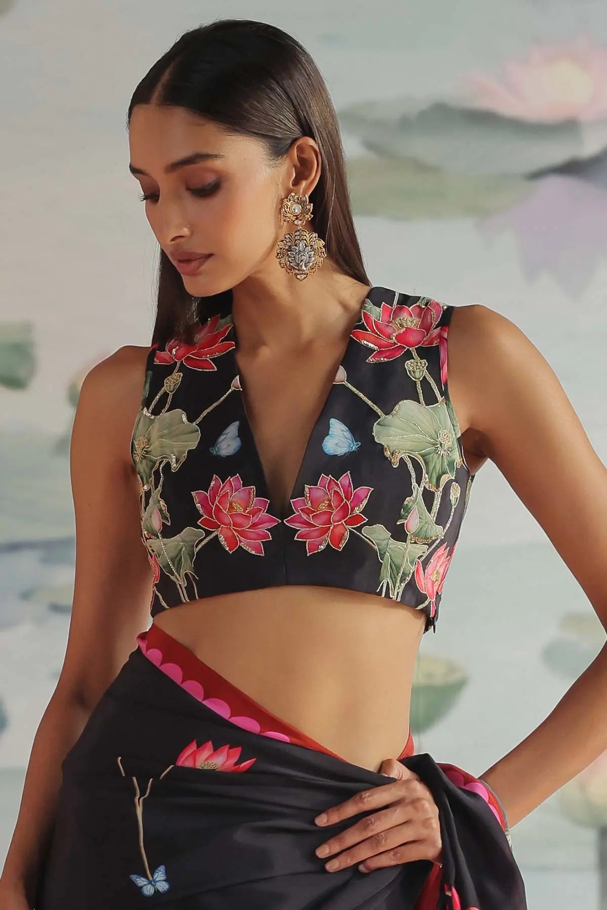PIHU EMBROIDERED BLOUSE 369