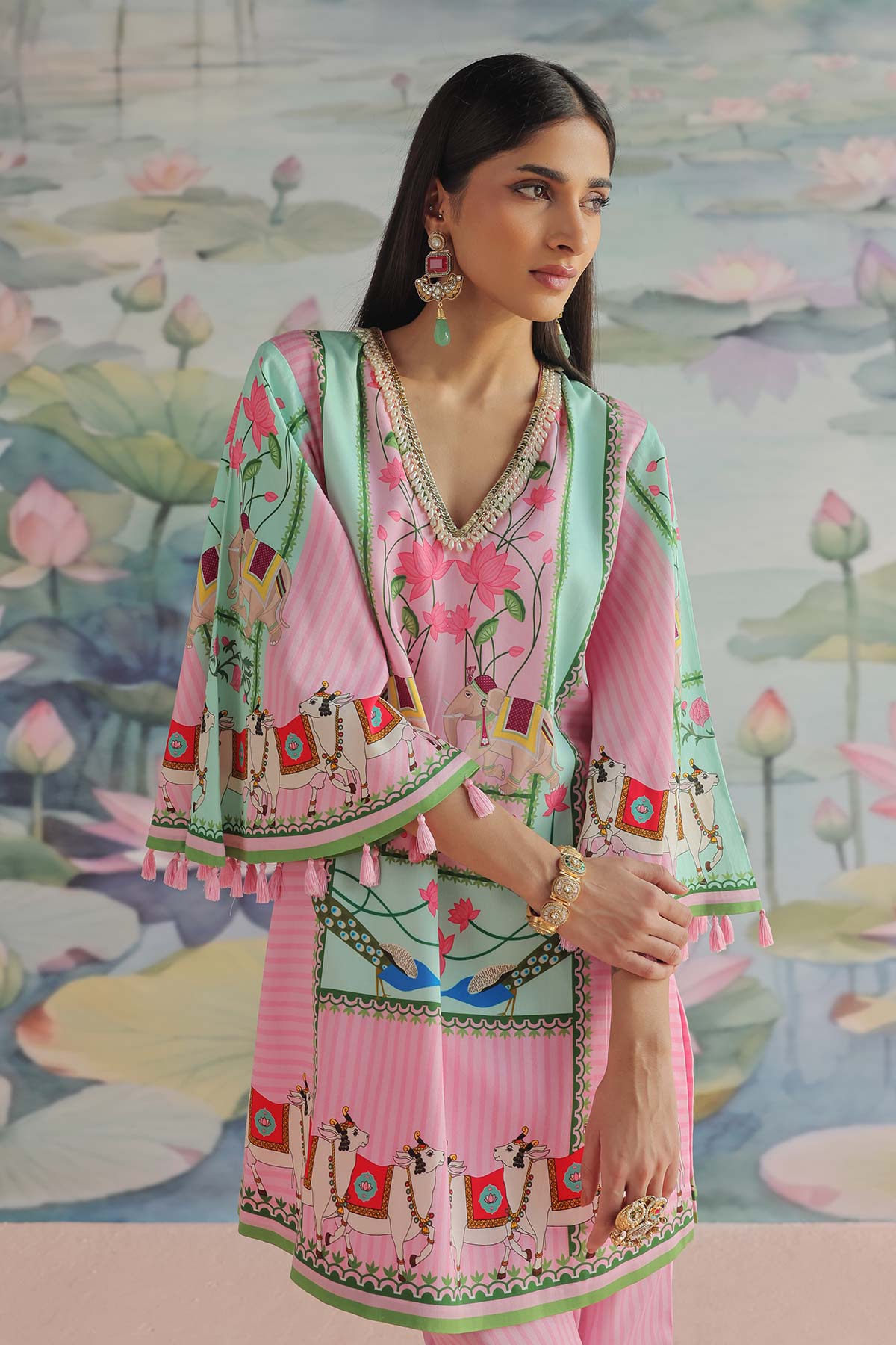 JIA EMBROIDERED KURTA SET