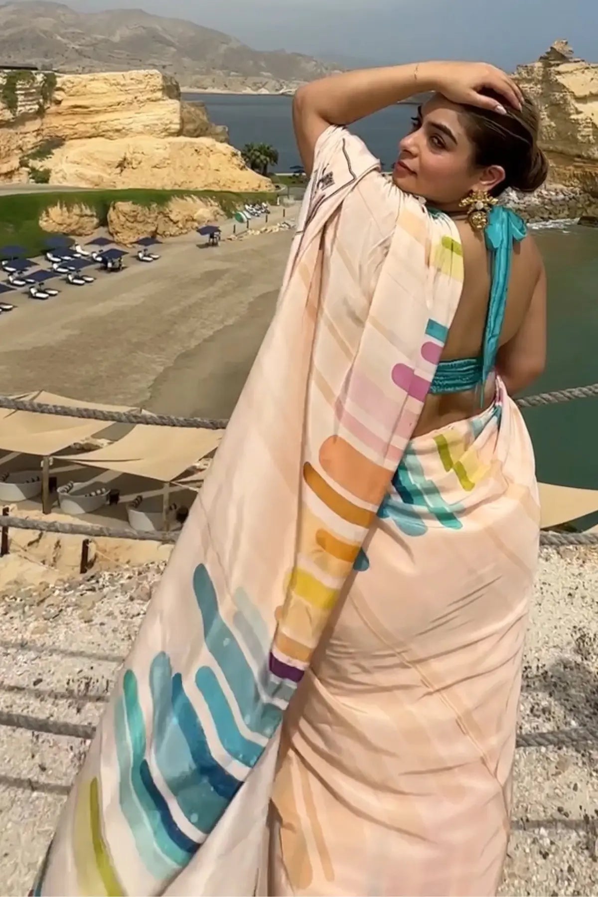 ALAYNA SARI