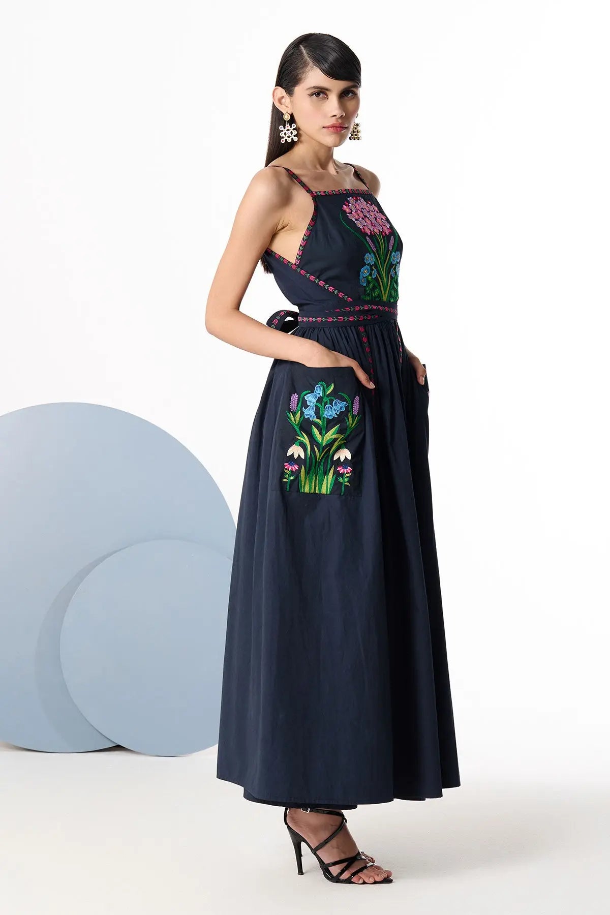 SAISHA EMBROIDERED DRESS 369