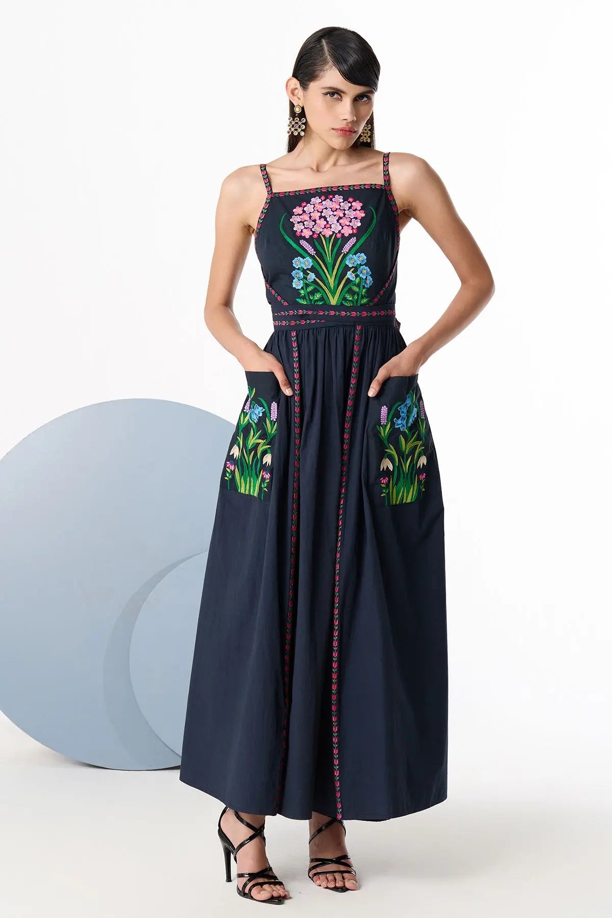 SAISHA EMBROIDERED DRESS 369